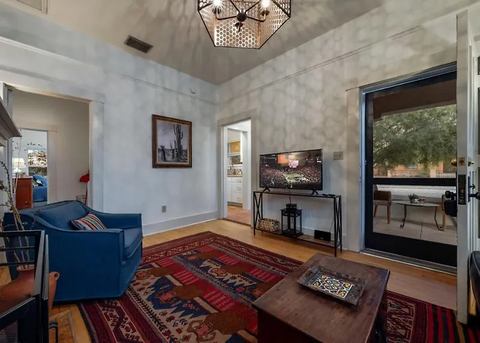 Total Of 2 Bedroom 2 Ba, Your Own Duplex, Near U Of A Holiday home Tucson