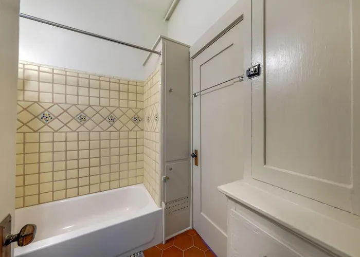 Holiday home Total Of 2 Bedroom 2 Ba, Your Own Duplex, Near U Of A *